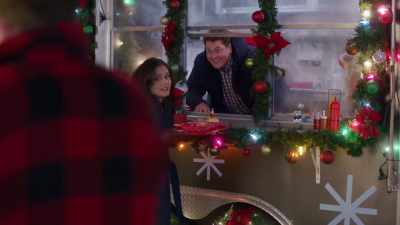 If Luke opens a restaurant here
during the day, - Christmas at the Drive-In