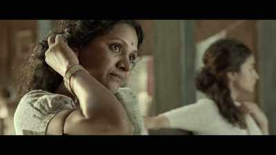 If one of them spots her, - Gangubai Kathiawadi