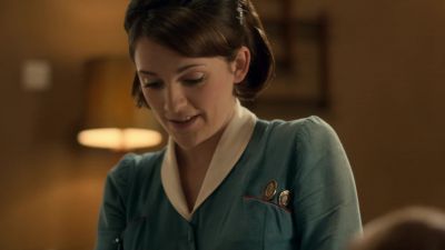 If your others were both nine-pounders, - Call the Midwife