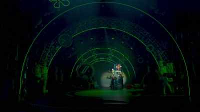If they reach the top
and save the town, - The SpongeBob Musical: Live on Stage!