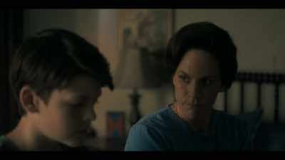 If you really want this to be a surprise
for your mom, - The Haunting of Hill House