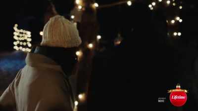 -If you say so.
-It's true. What else? - Christmas Unwrapped
