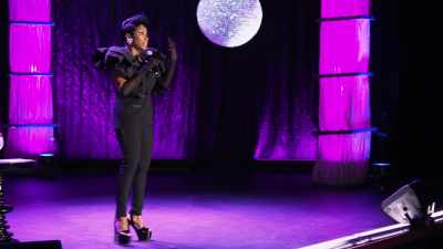 If you see a woman in public
with those three combinations, - Sommore: Queen Chandelier