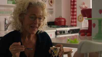 If she sees another ukulele lady
Mess around on you - A Mouthful of Air