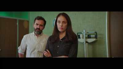 If it stays in that area,
there could be some complications. - Souvenir