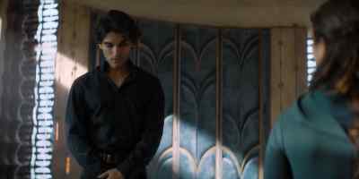 - If that's all.
- Look, I-I am sorry, Nez. - Dune: Prophecy