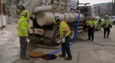 If the crew
fails to empty the hose, - Sewer Divers