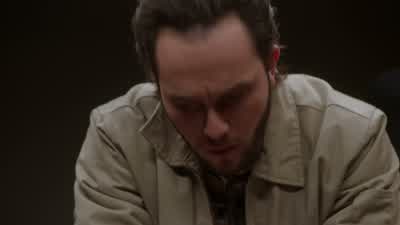 If the hand doesn't fit... - NCIS