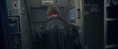 If the red light is on,
the fuses aren't working. - Monster on a Plane