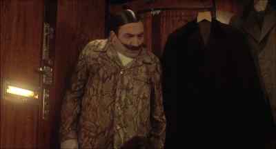 - If there's anything you want...
- No, everything's fine... - Murder on the Orient Express