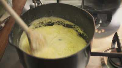 If there's one thing
I can't stand, - James May: Oh Cook!