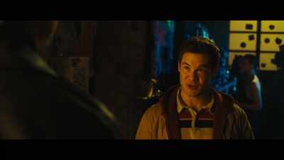 If you use an instrument, - Pitch Perfect: Bumper in Berlin