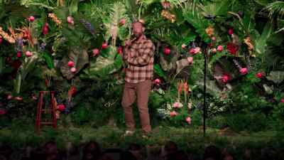 If he walked in here right now,
I would evacuate the building. - Ari Shaffir: America's Sweetheart