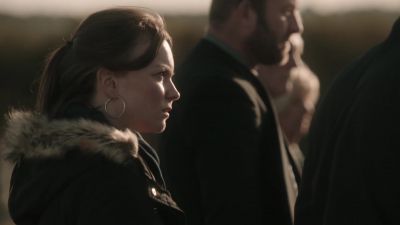 If you wanna stand up
front with us, that's fine. - Vera