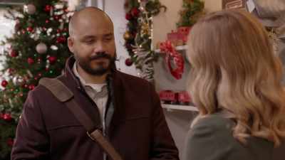 If you want jackie
to notice you, - Toying with the Holidays