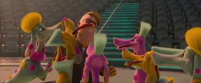 - If they want me.
- [dogs barking] - Hitpig!