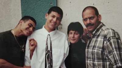 if it wasn't a good day,
you know, you felt it. - Killer Inside: The Mind of Aaron Hernandez