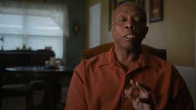 If it wasn't been
for the tattoos on her hand, - Confronting a Serial Killer