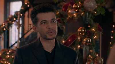 If we... if we really wanted to
make this work long distance, - The 5-Year Christmas Party