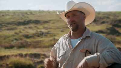 IF WE RUSH TOO MUCH
AND BREAK IT UP, - Dino Hunters