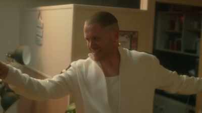 If yous aren't gonna pay
the Deano piper, - Deadly Cuts