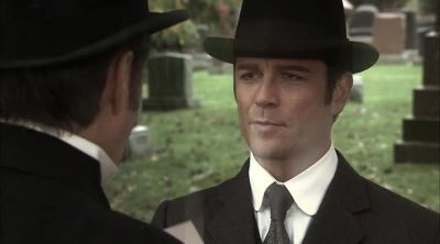 Ii you're approached by this man... - Murdoch Mysteries