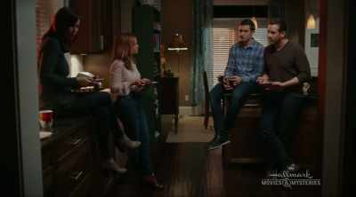 Ik had dat citaat
van Hammett moeten herkennen. - Aurora Teagarden Mysteries: A Game of Cat and Mouse