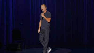 Ik ga vanmiddag wandelen met Carl. - Carl Barron: Drinking with a Fork
