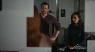 Ik vrees eerder
dat het enkel zal escaleren tot... - Aurora Teagarden Mysteries: A Game of Cat and Mouse
