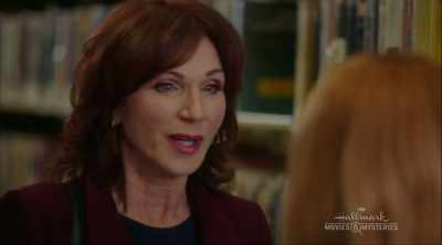 Ik weet het. Dit is... anders. - Aurora Teagarden Mysteries: A Game of Cat and Mouse