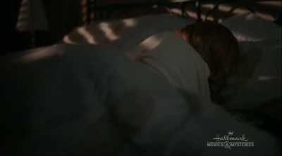 Ik wou met u praten over Edward Irons. - Aurora Teagarden Mysteries: A Game of Cat and Mouse