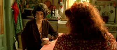 ...il continue à regarder son maître. - Amélie