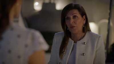 Ilana, you're his family. - Love's Greek to Me