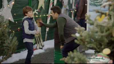 - I'll ask my mom.
- Thanks, Matt. - Christmas Under the Stars