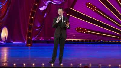I'll be at a wedding reception
and someone'll be like, - John Mulaney: Kid Gorgeous at Radio City