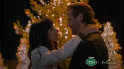 ♪ I'll be coming home - When I Think of Christmas