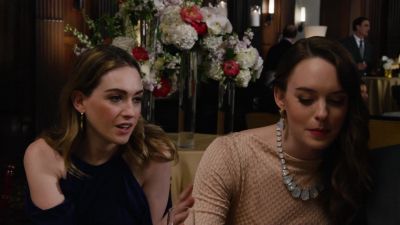 I'll be-- I'll be right back. - Sense8
