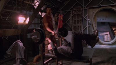 - I'll be in my bunk.
- [ Zoe ] Jayne, grab your weapon. - Firefly