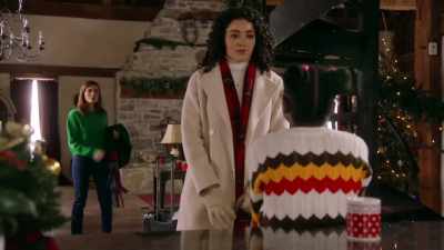 - I'll be in the car.
- Okay. - My Favorite Christmas Melody