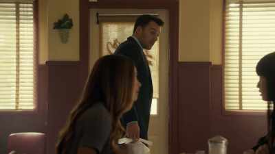 - I'll be in the truck. - Burden of Truth