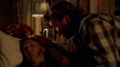 I'll be right back. - Smallville