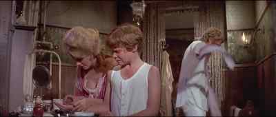 I'll be right back. - The Reivers