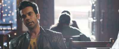 I'll be right back. - Bareilly Ki Barfi
