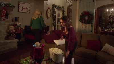 I'll be right back
with my hot glue gun. - Haul Out the Holly