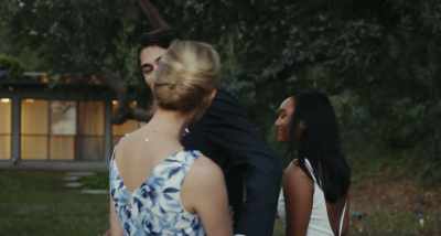 - I'll be right in, okay?
- Sure. You sure? - First Love