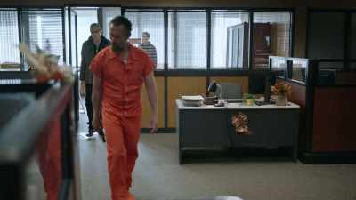 - ♪ I'll be the heartache that you're going to have ♪
- [ Elevator bell dings ] - The Rookie: Feds