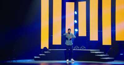 I'll bike to your place,
we dance it up, - Hasan Minhaj: Homecoming King