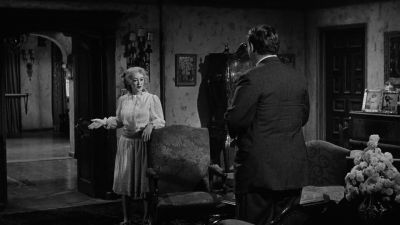I'll bring in some tea - What Ever Happened to Baby Jane?