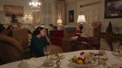 I'll bring in the dishes, Mama! - The Marvelous Mrs. Maisel