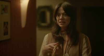 I'll bring it to him.
I go back to the hospital - A Friend of the Family